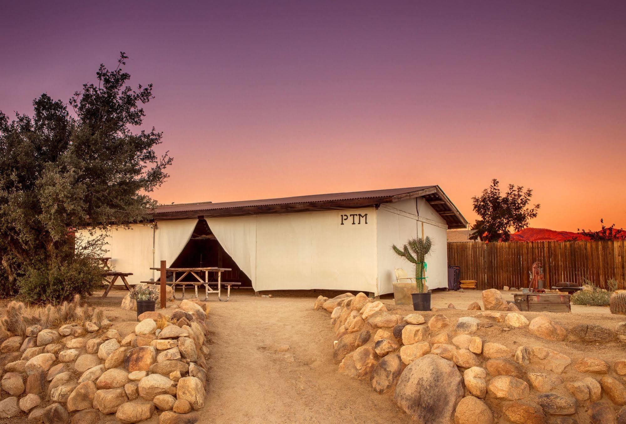 Pioneertown Motel Exterior photo